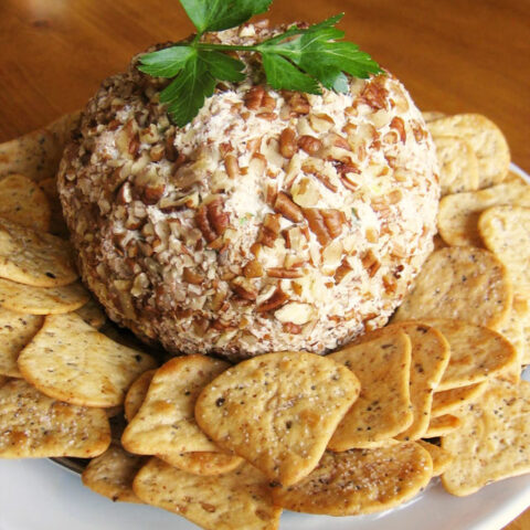 pineapple and green pepper christmas cheese ball