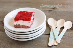 strawberry-pretzel-jello