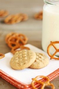 honey-pretzel-peanut-butter-cookies