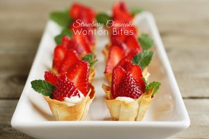strawberry-cheesecake-wonton-bites