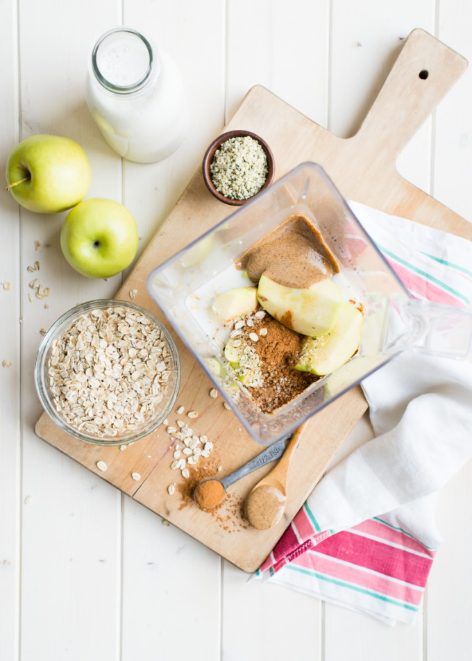 Apple n Oats Breakfast Smoothie