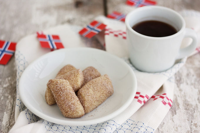 Norwegian Cinnamon Thumbs Huge News Lulu The Baker