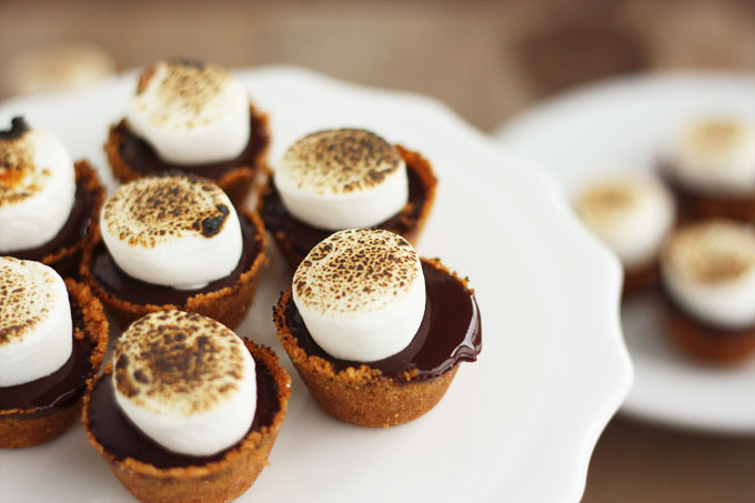 mini s'mores pies