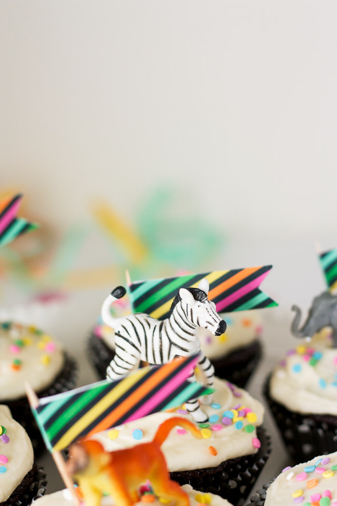 Decor and party ideas for a cute animal-themed birthday party