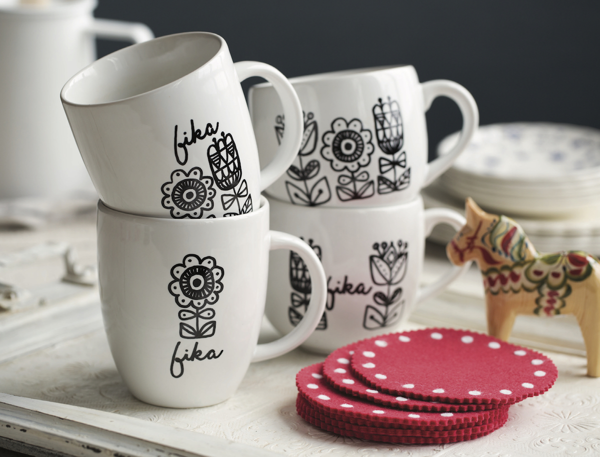 Use a simple image transfer technique to make these darling mugs from Scandinavian Gathering by Melissa Bahen.