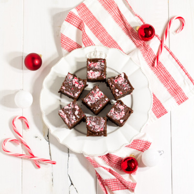 Thanks to a dressed up box mix, these peppermint fudge brownies are rich, delicious, and easy to make!
