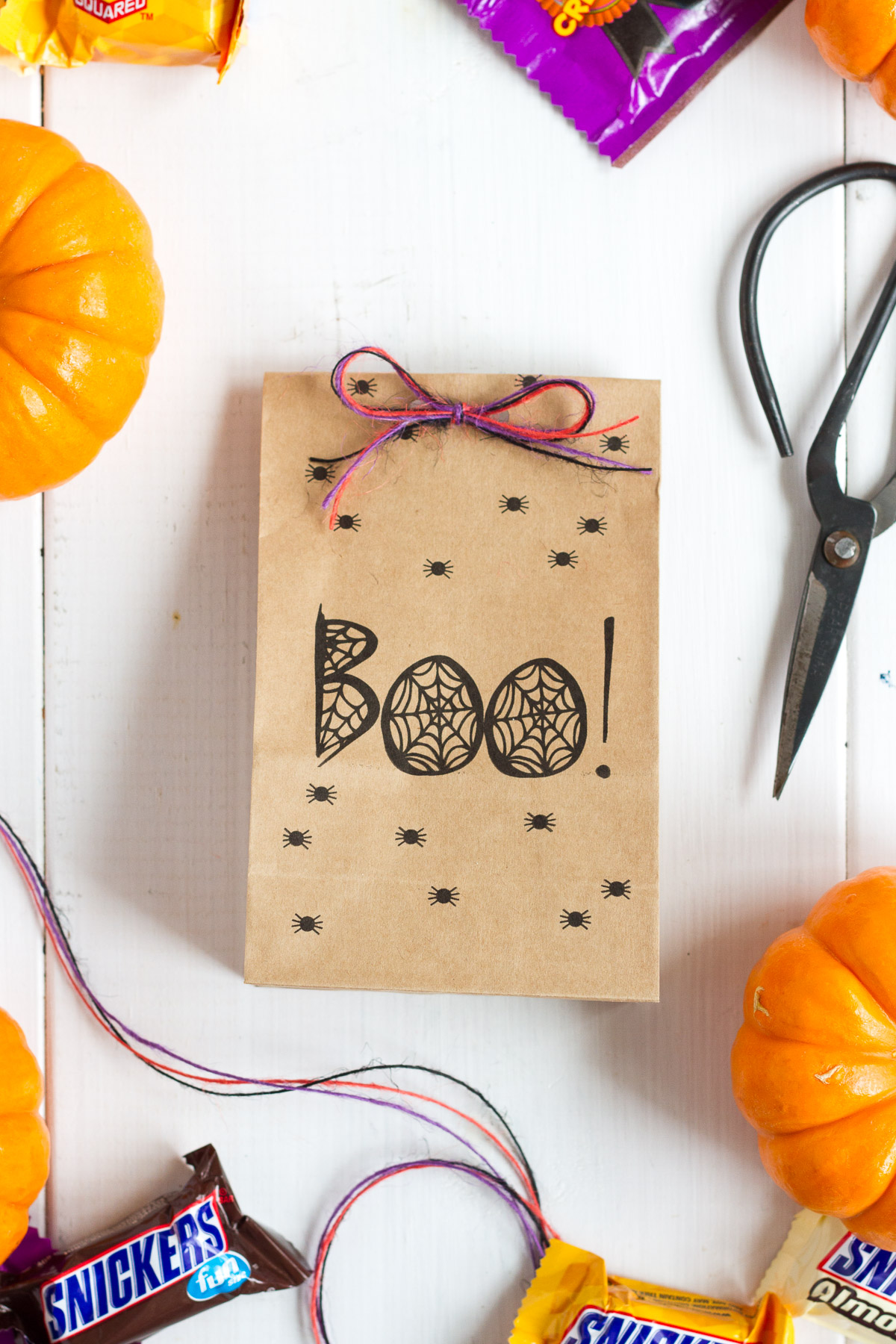 These free printable halloween treat bags are an easy and festive DIY!