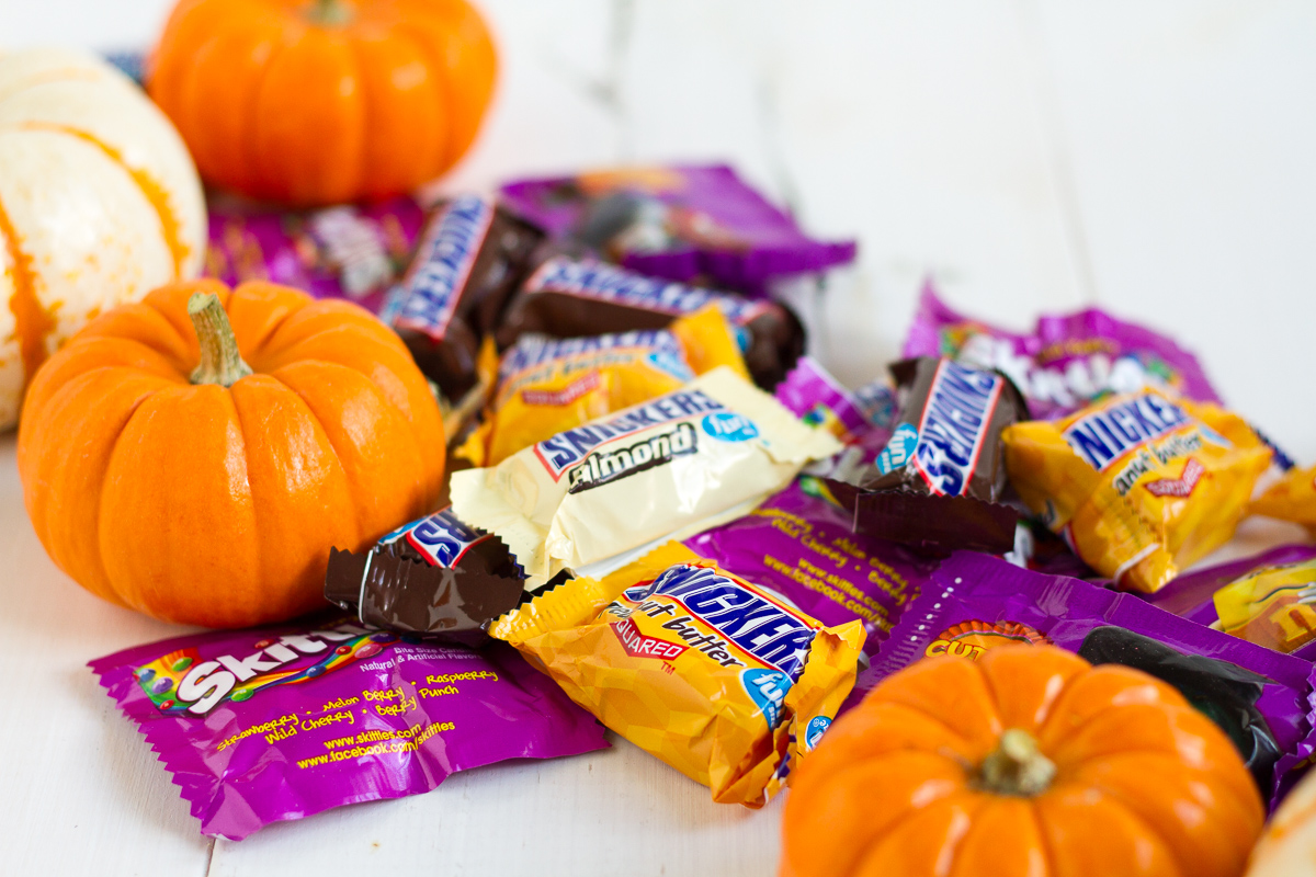 These free printable halloween treat bags are an easy and festive DIY!