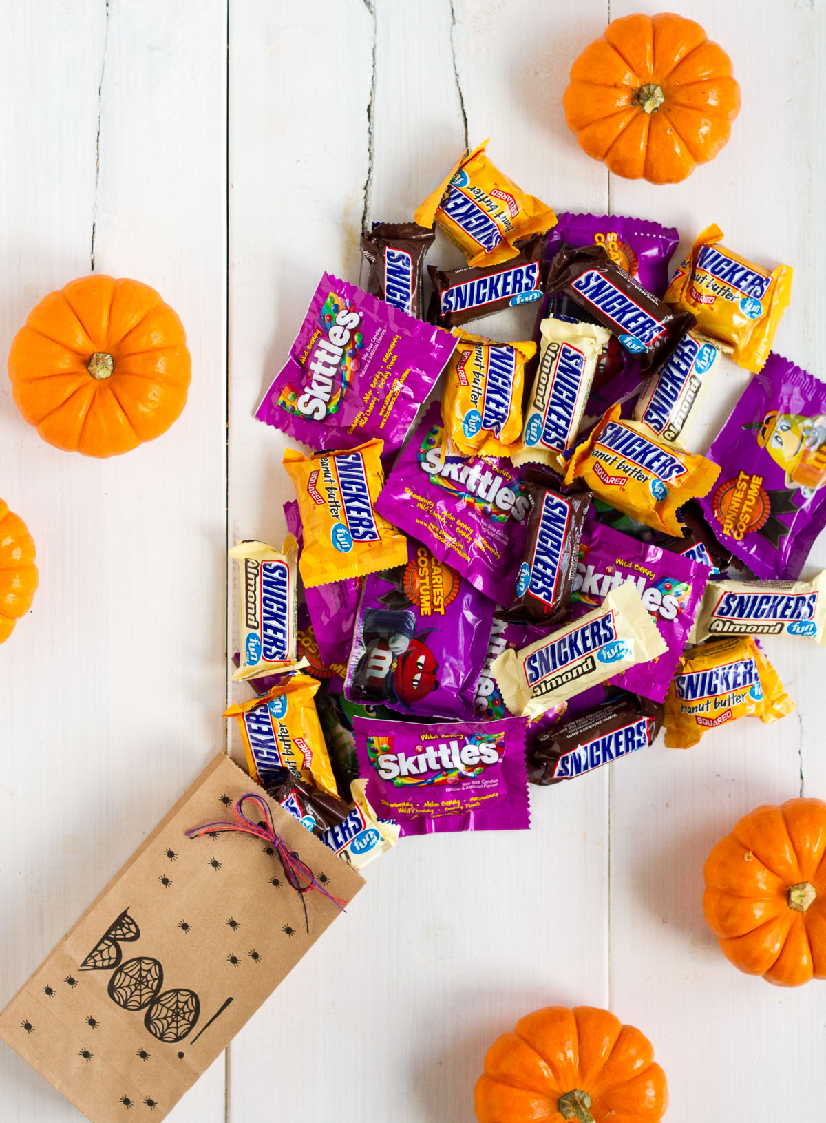 These free printable halloween treat bags are an easy and festive DIY!