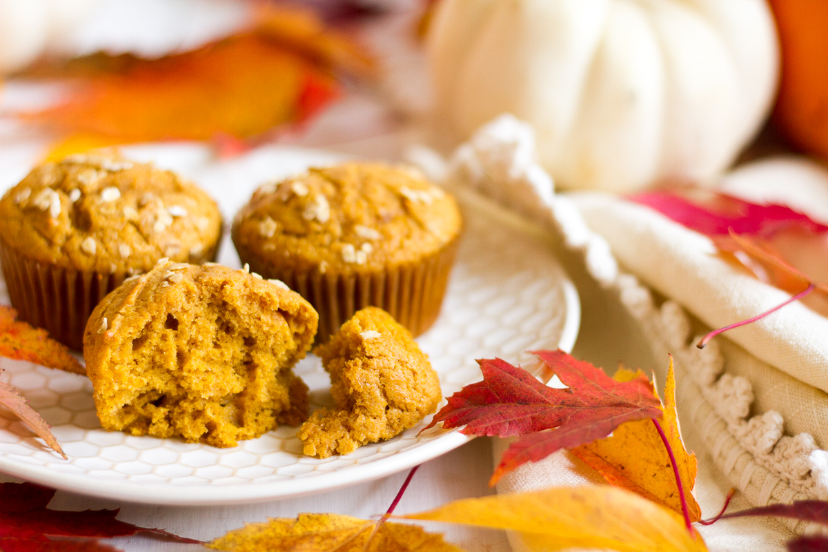 These easy pumpkin muffins are a breeze to make, and are the perfect delicious Fall breakfast!